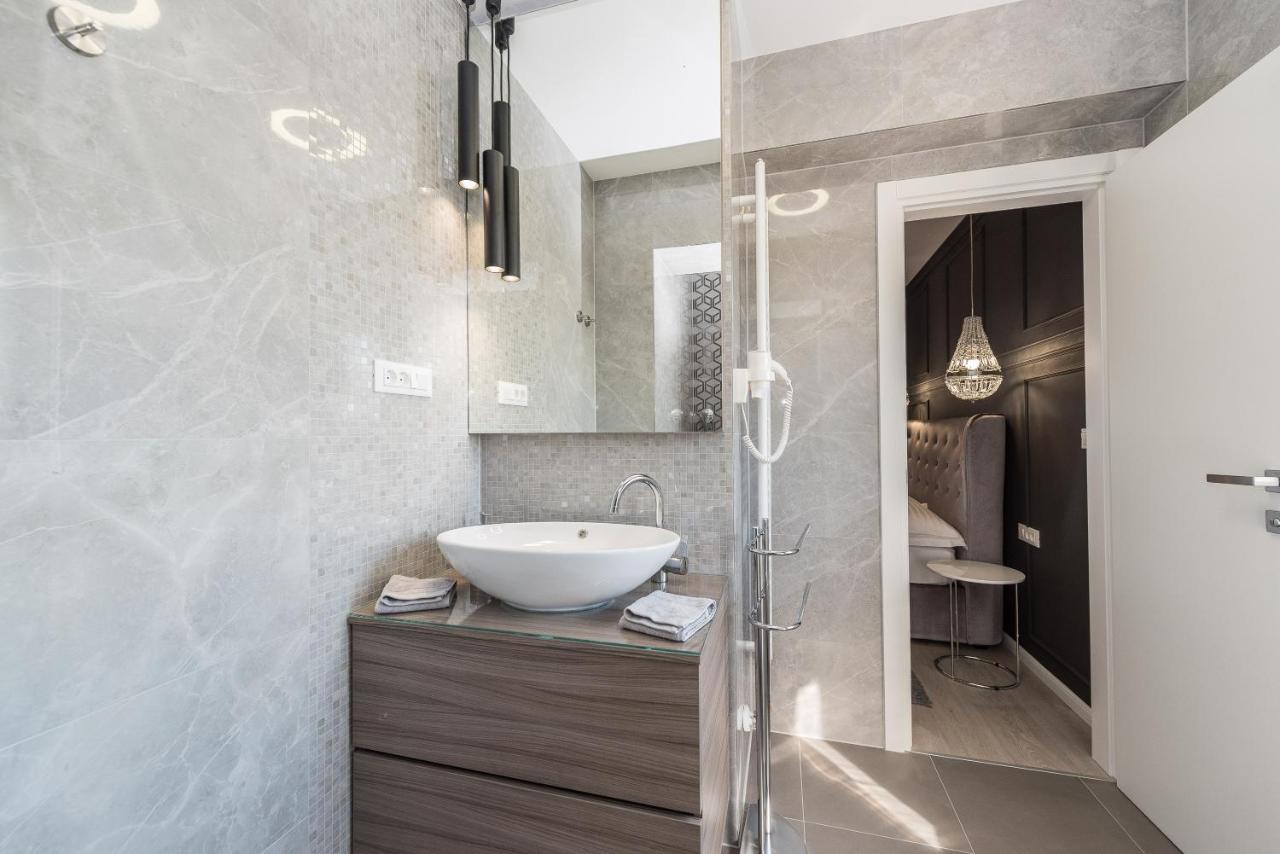 Luxury Apartments Garden Sukošan Eksteriør bilde
